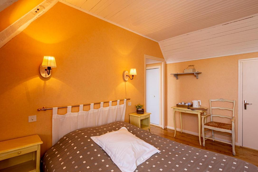 Logis Auberge Du Fel Le Fel Exterior photo